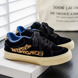 Chaussures décontractées pour hommes de style marche, de haute qualité, confortables, sur mesure, design d'usine, semelle épaisse, impression personnalisée - Product Image 1