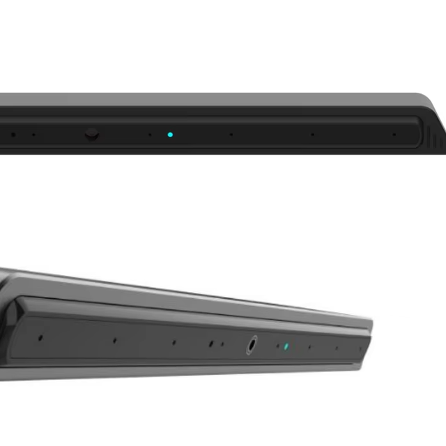 12MP HD Webcam with Integrated Linear 8-Channel Microphone Array