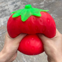 Jouet Squishy Fraise Super Géant à Remontée Lente, Fraise Simulée Anti-Stress et Anti-Anxiété, Jouet Fidget pour Adultes et Cadeaux pour Amis