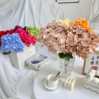 Bunga Hydrangea Buatan 5 Tangkai Sutra Grosir, Dekorasi Pesta Pernikahan Meja Modern