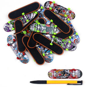 Nuevo Fidget Juguetes | Juguetes Fidget | Fidget Juguetes Juegos Fingerboard Skateboard de plástico Mini dedo tablas Skate camión dedo monopatín para niño juguete Popular conjunto - Product Image 3