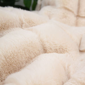 Couverture en fausse fourrure OEM personnalisée, textile de maison de luxe, couverture en fausse fourrure plissée double face pour lit d'hiver - Product Image 6