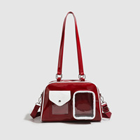 Tas Selempang Ita Bag Merah Mengkilap Trendi 2026 Kapasitas Besar dengan Jendela Transparan untuk Menampilkan Pin Anime, Tas Bahu Fashion untuk Wanita