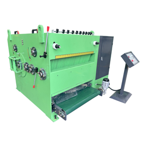 Single Arbor Heavy Duty Multi Rip Saw <b>Machine</b> with 55 kW Motor <b>for</b> Board and Timber <b>Cutting</b> - Product Image 1