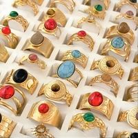Vente en gros de bagues vintage de grande taille en acier inoxydable plaqué or 18 carats avec pierres naturelles, assortiment de styles aléatoires, bijoux pour femmes et hommes