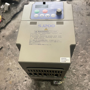 อินเวอร์เตอร์ Hitachi SJ200-022HFEF 2.2KW 380V AC สำหรับระบบอัตโนมัติในอุตสาหกรรม (พลาสติกและอะลูมิเนียม) - Product Image 3