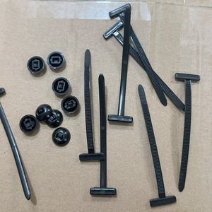 Clip de Uña Plano de 9.3cm de Material PP para Fijación de Paneles Interiores de Automóviles - Product Image 2