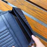 Dompet Kulit Asli Retro Kustom untuk Pria Wanita Kapasitas Besar Banyak Slot Kartu Pola Anyaman Tangan Dompet Panjang Klasik Bisnis