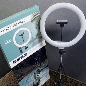 Kit d'éclairage annulaire professionnel en plastique de 12 pouces pour les créateurs de contenu vidéo, équipement d'éclairage photographique Led pour <span class=keywords><strong>studio</strong></span> en direct - Product Image 3