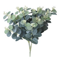 Meilleures ventes : Faux arbres vertes, 16 têtes, buisson d'eucalyptus en soie, herbe verte poussiéreuse 'Silver Coin', 47 cm, écologique, Noël, Pâques