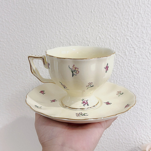 Ensemble de tasses à café en porcelaine de style japonais avec soucoupe et couvercle, motif fraise, Phnom Penh, pour bar français, café, marque PLD, cadeaux de café - Product Image 3