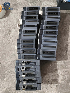 Módulo de CPU de Control Industrial Q172DSCPU, Procesador de Doble Núcleo a 3300MHz, Unidad de Control PLC, Componente de Computadora Industrial de Alto Rendimiento - Product Image 1