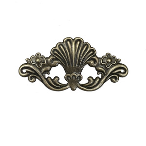 Adornos de Esquina de Hierro 97x47mm, Parches Decorativos para Muebles Antiguos, Accesorios para Cajas de Madera y Cajas de Regalo - Product Image 5