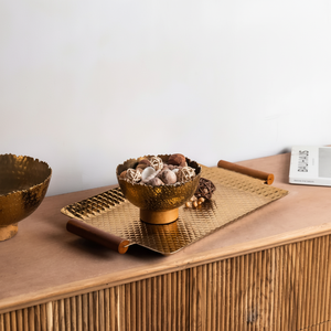 Bandeja DE SERVICIO DE ALUMINIO hecha a mano con asas de madera, Plato decorativo moderno, vajilla de Metal de lujo, nuevo diseño, decoración del hogar - Product Image 1