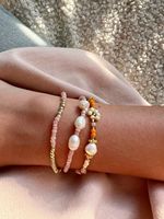 Bracelet en perles d'eau douce superposées avec de minuscules perles de pierre naturelle facettées, simple, réglable, nœud minimaliste, bijoux cadeaux pour elle