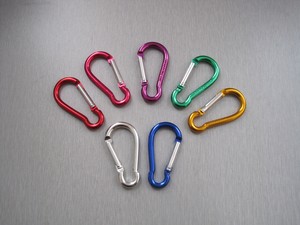 Mousqueton en aluminium avec mousqueton à ressort pour porte-clés ou lanière - Product Image 6