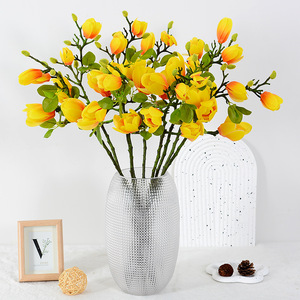 Flower Delight Magnolia, Flores Artificiales de Plástico PU, PVC Suave, Hechas a Mano, Decoración Moderna para el Hogar, Arreglos Florales para Bodas - Product Image 1