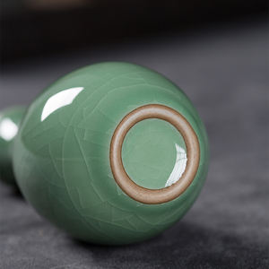 सुरुचिपूर्ण सेलाडोन क्रैले ग्ज <span class=keywords><strong>vase</strong></span> प्लम आकार सिरेमिक मिट्टी के बर्तन घर सजावट प्रीमियम संग्रहणीय उपहार - Product Image 5