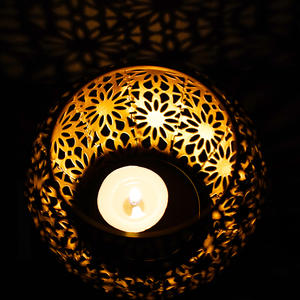 <span class=keywords><strong>Candelabro</strong></span> Trenzado de Alambre de Metal Dorado Estilo Marroquí Vintage, Linterna Hueca Tradicional para Bodas y Eventos - Product Image 5