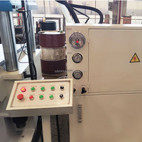 Presse hydraulique à quatre colonnes de 315 tonnes pour la compression et l'extrusion de bouteilles de gaz