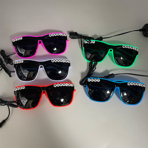Kacamata LED Berkedip JUSTMARRIED Grosir Bingkai Hitam Bahan Plastik Ramah Lingkungan Dioperasikan dengan Baterai Hari Ayah - Product Image 4