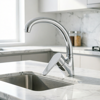 Robinet de cuisine en alliage de zinc au design moderne, à installation sur plan, avec cartouche céramique, idéal pour les cuisines d'hôtels et d'appartements