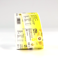 Autocollants d'étiquette personnalisés Étiquettes de film plastique en rouleau de PVC BOPP étanche personnalisées pour bouteilles d'eau Emballage de qualité supérieure imprimé UV