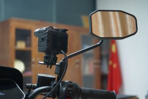 Registratore All-in-One per Moto ed E-<span class=keywords><strong>Bike</strong></span>, Videocamera 1080P HD con Illuminazione LED, Anti-Shake, Visione Notturna e Impermeabile - Product Image 3