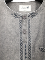 Thobe en coton pour homme, léger et respirant, décontracté, longueur cheville, manches courtes, couleur unie, broderie, tenue quotidienne du Moyen-Orient