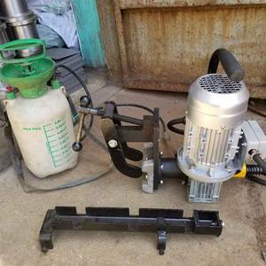 रेलवे उपकरण रेलवे उपकरण रेलवे ने ट्रैक रखरखाव के लिए इलेक्ट्रिक लिथियम बैटरी संचालित रेल ड्रिलिंग मशीन की आपूर्ति की - Product Image 5