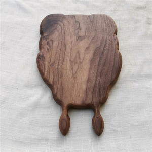 Tabla de Cortar de Madera de Nogal Negro con Diseño de Anime <span class=keywords><strong>Totoro</strong></span> Personalizado de Fábrica, Regalo para Picnic y Días Festivos, <span class=keywords><strong>Restaurante</strong></span> Occidental - Product Image 3