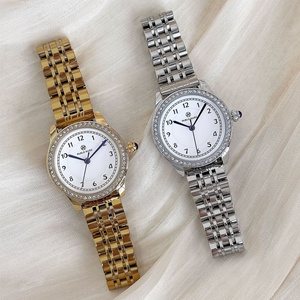 Montre-bracelet classique pour femme en acier inoxydable doré, mouvement à quartz, étanche, cadran en verre, aiguilles simples - Product Image 5