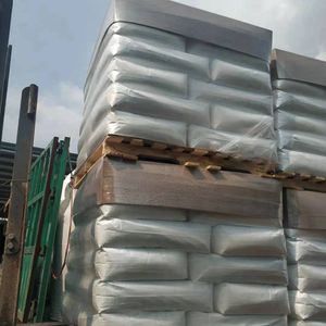Bloc <span class=keywords><strong>CLC</strong></span> en poudre solide comme agent auxiliaire chimique antémousse pour les applications moussantes - Product Image 5