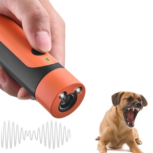 Répulsif à ultrasons pour chiens avec deux lumières clignotantes, fréquence variable à 3 vitesses 25000-40000Hz, rechargeable par USB-C 300mAh - Product Image 5
