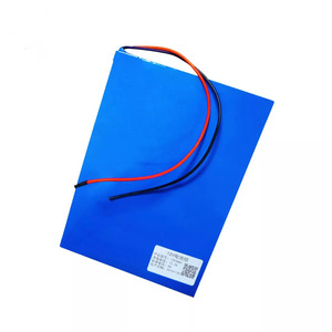 Bateria Recarregável de Íon de Lítio Lifepo4 Fina e Personalizável 12V 24V 20Ah 40Ah, Pacote de Bateria <span class=keywords><strong>Li</strong></span>-ion 12V 30Ah para Luminária <span class=keywords><strong>Solar</strong></span> de Rua - Product Image 4