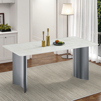 Table à manger carrée minimaliste nordique avec plateau en marbre naturel et pieds en acier inoxydable luxueux, 4 places