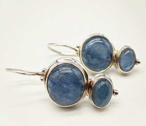 Pendientes de Plata de Ley 925 Hechos a Mano con Turquesa Natural, Estilo Boho Vintage para Mujer, Joyería Sin Níquel ni Plomo - Product Image 1