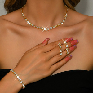 Ensemble de <span class=keywords><strong>bijoux</strong></span> pour femmes, collier, boucles d'oreilles pendantes, bracelet, strass, forme de losange, fleur, mode, trois pièces, <span class=keywords><strong>cadeau</strong></span> de la Saint-Valentin - Product Image 2