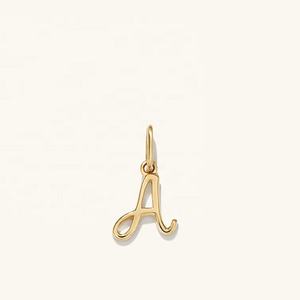 Collar con Colgante de <span class=keywords><strong>Letra</strong></span> Inicial <span class=keywords><strong>Cursiva</strong></span> en Plata de Ley 925 Chapada en Oro, el Más Vendido de Lyburchi en <span class=keywords><strong>2022</strong></span> - Product Image 6