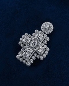 Classic Design <b>Solid</b> <b>Silver</b> Cross Diamond Pendant <b>Necklace</b> Luxury Unisex Pendant for Daily Wear & Special Occasions Prices - Product Image 4