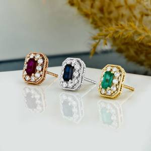 Pendientes de Oro de 14k: Halo de Diamantes Naturales, Centro de Esmeralda - Product Image 1