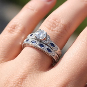 Anello da Uomo Trendy con Micro Pavé <span class=keywords><strong>di</strong></span> Zirconi Cubici, Anello Impilabile da Donna a Forma <span class=keywords><strong>di</strong></span> Fiore per <span class=keywords><strong>Matrimonio</strong></span>, Fidanzamento, Set <span class=keywords><strong>di</strong></span> Gioielli per Coppie - Product Image 5