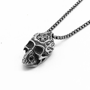 yunnique Colgante de máscara de calavera de acero inoxidable con diamantes de imitación, collar unisex, regalo - Product Image 5