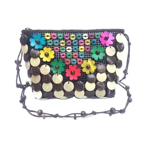 Wholesale Caribbean Vintage Women Handmade Beaded Coconut Shell Handbag