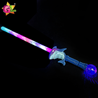 Épée LED Requin pour Enfants Unisexe avec Poignées Bicolores au Choix, Décoration de Fête en Plastique avec Boule Magique
