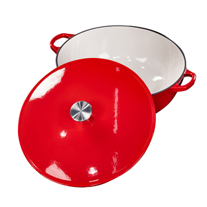 Casserole en fonte émaillée rouge antiadhésive avec couvercle auto-irrigant et bouton doré - Product Image 3