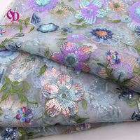 Tissu en maille de chiffon brodé de fleurs 3D et de sequins, bleu violet brillant et luxueux, pour la dentelle de mariage, les soirées et les accessoires textiles de maison