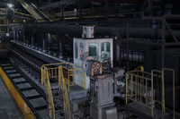Nouveau Verseur Automatique Machine Fonderie Usine Construction Métal Coulée Machines Pompe Moteur Moteur Roulement Fer Fondu Nouveau