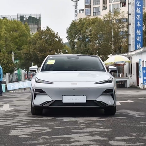 Auto Elettrica 2025 700KM - Yinhe E8 Versione Lunga Autonomia, Basso Chilometraggio, Produzione Recente, Auto <span class=keywords><strong>Usata</strong></span> - Product Image 3