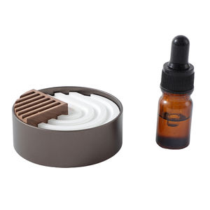 Diffuseur de parfum pour grille d'aération de voiture, en forme géométrique, en gypse blanc et violet, avec noyau en bois, design moderne et tendance, populaire, Chiwei - Product Image 3